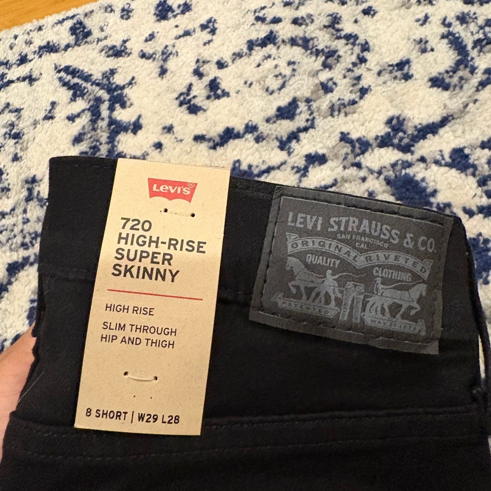Levi’s 720 High-Rise Super Skinny Jeans Black | Size 8 Short (W29 L28)